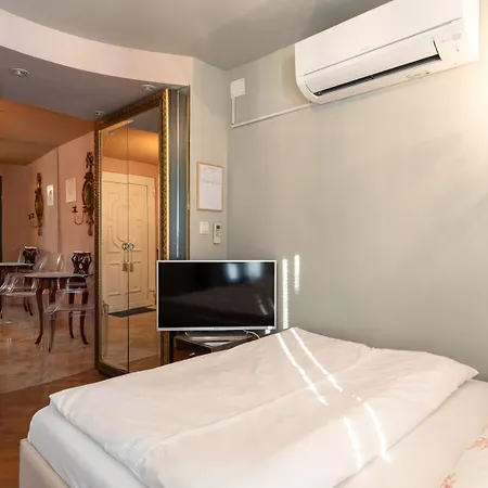 Hemingway On The Sea